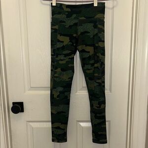 Old Navy Active Pocket Camo Leggings for Kids